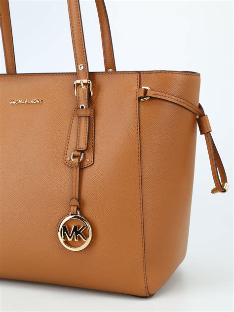 michael kors voyager logo bag leather top-handle tote|Michael Kors Tote with zipper.